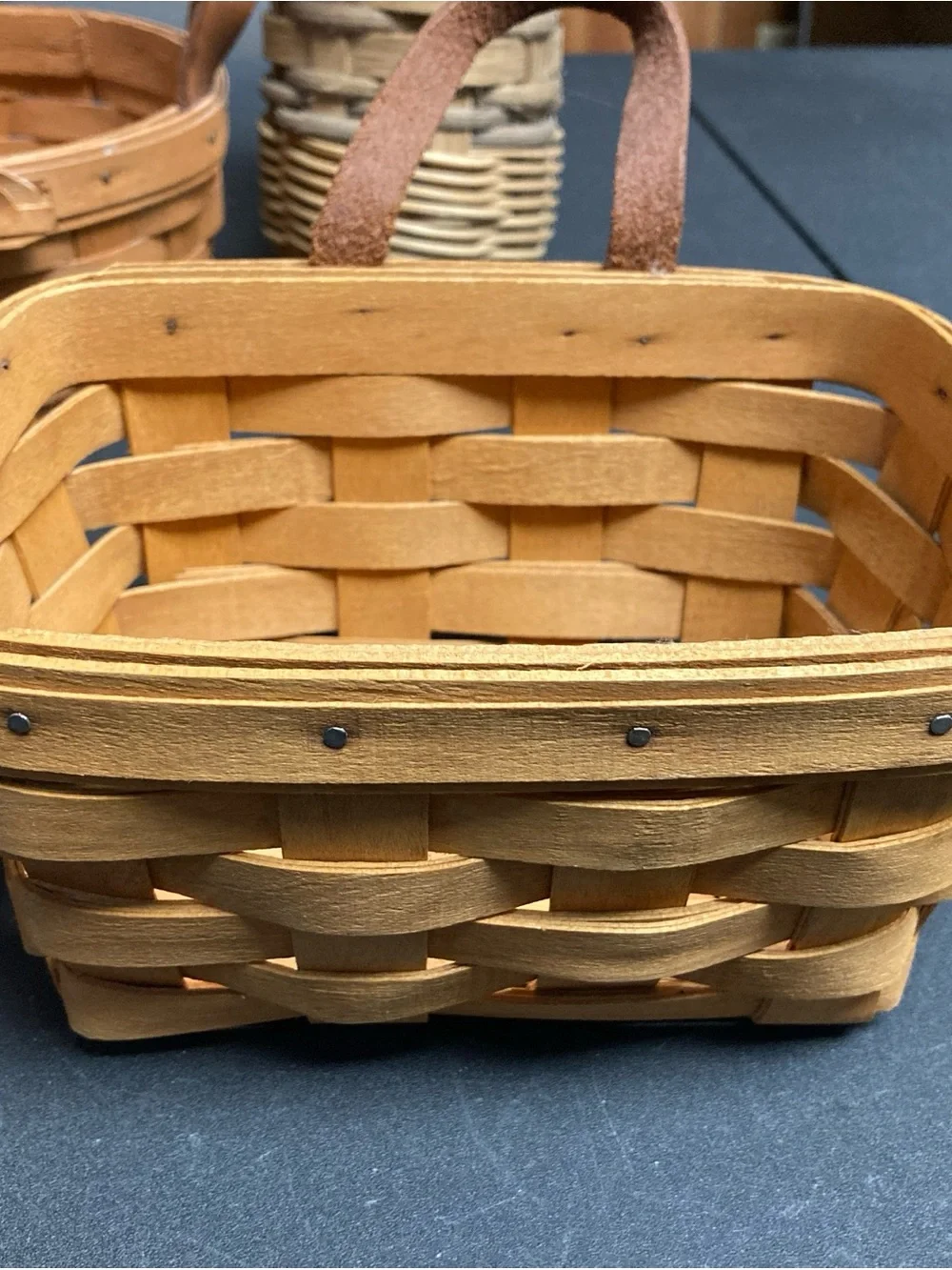 Bundle of six decorative baskets, Longaberger country woven candle